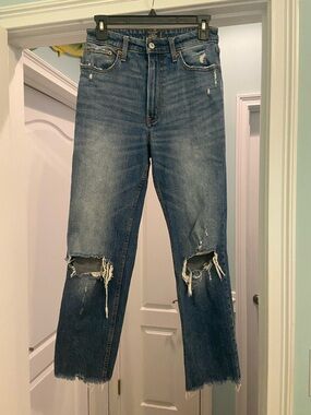 Abercrombie & Fitch Zoe Natural Rise Ankle Straight Distressed Jeans